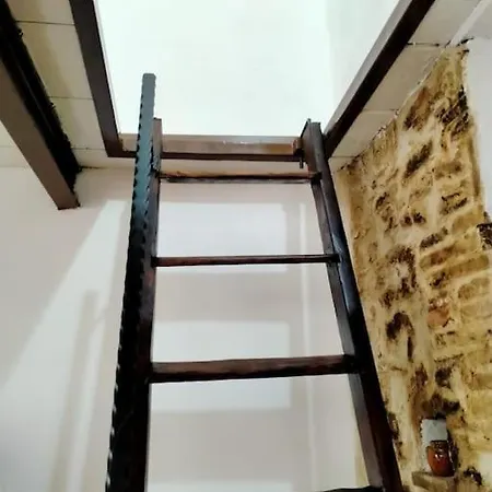 La Lammia Di Nyaraló *